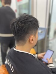 -豪斯塔美发连锁