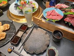 -铭牛烧肉·和牛海鲜自助(高新月牙湖店)