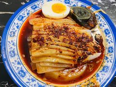 -何老二卤汁凉粉