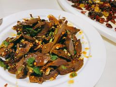 鸡枞油凉拌鸭胗-牧雲子·臻选云南菜 .商务宴请(泰然大厦店)