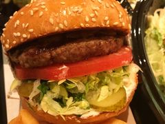 -The Habit Burger Grill 哈比特汉堡(复兴soho店)