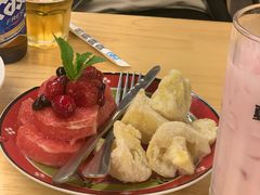 金枕头榴莲西柚沙拉-夏星酒馆(剑桥公社店)