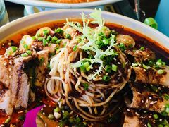 -三人行骨头王火锅(长寿店)