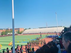 -北京市海淀外国语实验学校