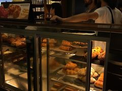 面包甜点陈列柜-星巴克(夏日百货店)