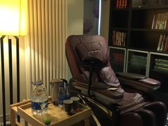 -喜鹊愉家酒店(郑州曼哈顿博览中心地铁站店)