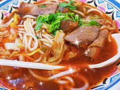 -鑫花溪牛肉米粉(人民广场店)