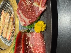 -山川小町·极番烧肉(新地假日广场店)
