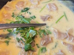 大黄鱼馄炖汤-望乡楼上海菜(日月光店)