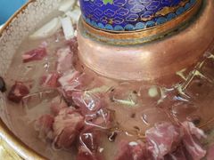 -毛辣果·贵州红酸汤牛肉火锅(西单店)