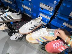-五环Outlets(高新工厂店)