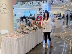 -王府井百货熙地港店