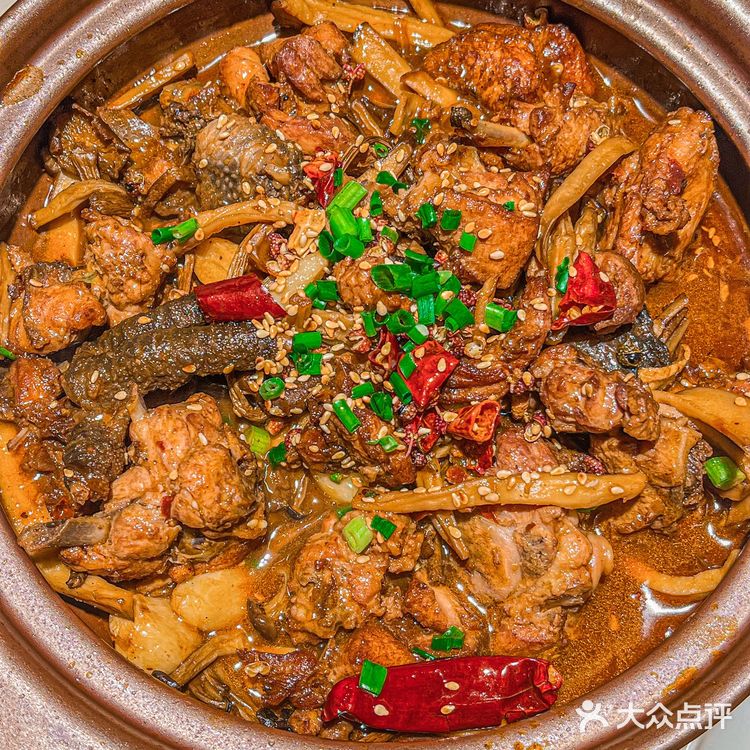 竟然隐藏着一家这么好吃的砂锅菜