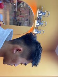 -Devilhands Barbershop男士理容店