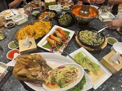 -光海鲜鱼翅餐厅(叻差拉披色路店)