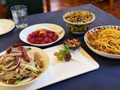 -伊带伊路新疆美食府(呼家楼店)