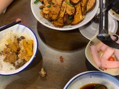 -富正毅三下锅·湘西韵味(天门山索道店)
