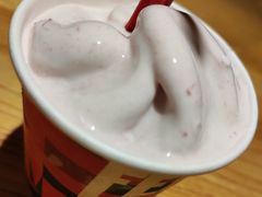 暴风雪-DQ·蛋糕·冰淇淋(南开大悦城2F店)