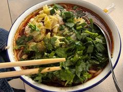 -珀玉莲花白米线店