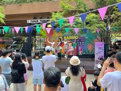 -瑞虹新天地月亮湾