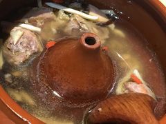 野生菌竹荪汽锅鸡-雀舞云南菜(乐客城店)