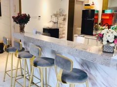 -Fridi Patisserie Cafe