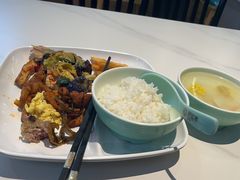 -盈丰路(地铁站)