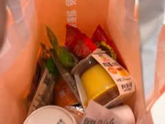 -来伊份(我格广场武宁路店)