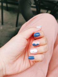 -灰姑娘美甲美睫馆