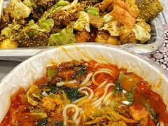 -二钢串叔麻辣烫(华龙大厦店)