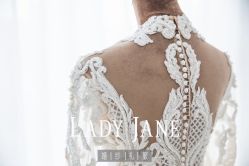 -Lady  Jane高端婚纱礼服馆