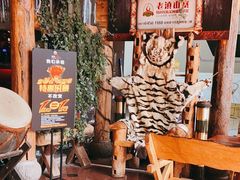 -老滇山寨•云南特色菜•地方菜•民族风情歌舞表演(金碧店)