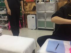 -郑远元专业修脚房(国顺东路店)