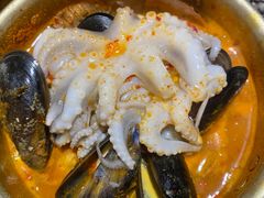 -鑫釜山海鲜烧烤(鑫丰国际店)