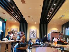 大堂-星巴克(兰州中川机场T2出发店)