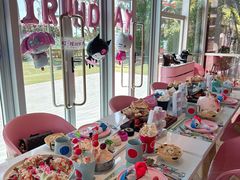 -水桶王国主题餐厅·聚会·生日派对·亲子活动·家庭套餐(亚龙湾希尔顿店)