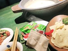 -老灶堂文创火锅(文艺路店)