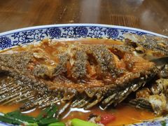 红烧洱海鱼-阿鹏故事云南野生菌火锅(人民路店)