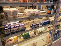 -光明牛奶棚(南泉店)