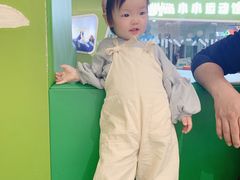 -爱睿思儿童早教亲子游泳(万象城店)