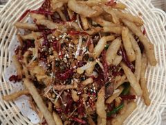 -江城燕子大排档(江汉路步行街店)