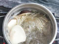 鲜菌锅-云中捞高空旋转餐厅(商茂世纪广场店)