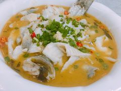 酸菜魚-辣四方新派川菜