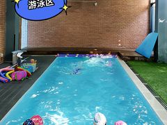-IBOBI亲子游泳俱乐部(华侨城中心)