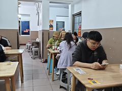 -铁锅哥米线