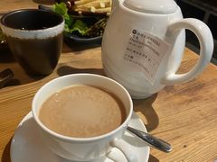 -湊湊火锅·茶憩(杭州湖滨银泰in77店)
