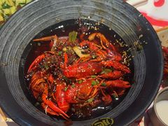-肥肥虾庄·金牌油焖大虾(汉街SKP店)