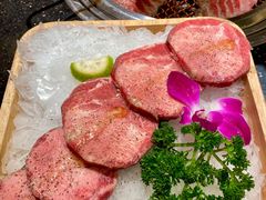 -韩烧牛中牛·甄选黑牛烤肉(黑金店)