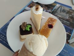 香草冰激凌-广州塔璇玑地中海自助旋转餐厅