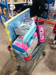 -逝水玩具折扣店